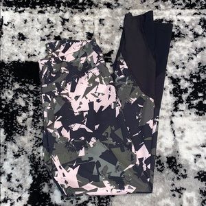 Fashion Nova Legging